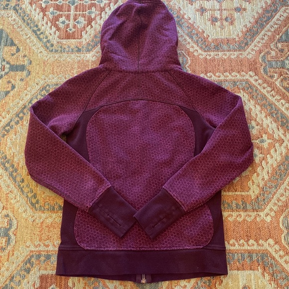 COPY - Lululemon women’s size 10 scuba zip up jacket, rare find - Picture 9 of 9